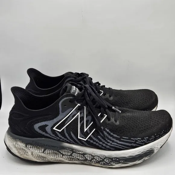 New Balance Fresh Foam 1080 sneakers in black and gray size 13
